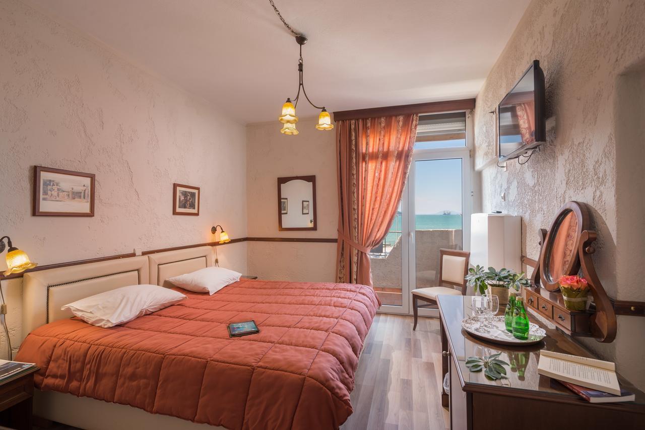 Jolly Hotel Igoumenitsa Eksteriør billede